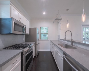 1113 Bunton Street - Photo Thumbnail 1