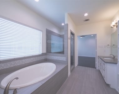 1113 Bunton Street - Photo Thumbnail 3