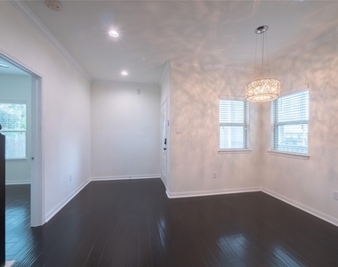 1113 Bunton Street - Photo Thumbnail 5