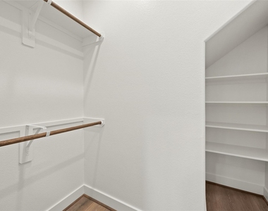 2635 Aruba Bend Drive - Photo Thumbnail 23