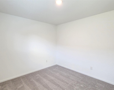 6303 Geyser Starish Drive - Photo Thumbnail 28