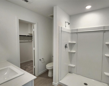6303 Geyser Starish Drive - Photo Thumbnail 14