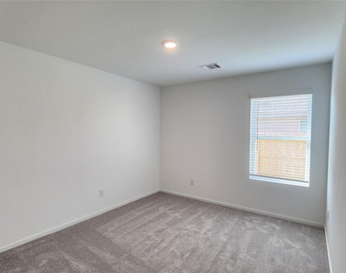 6303 Geyser Starish Drive - Photo Thumbnail 20