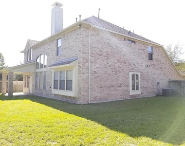 25406 Archdale Court - Photo Thumbnail 38