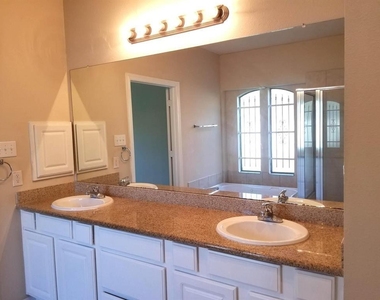 25406 Archdale Court - Photo Thumbnail 33