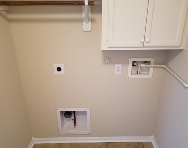 25406 Archdale Court - Photo Thumbnail 15
