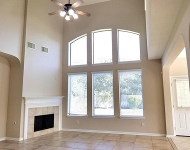 25406 Archdale Court - Photo Thumbnail 6