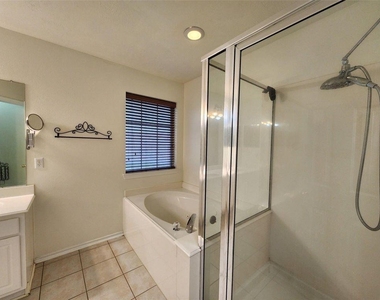 24422 Travis House Lane - Photo Thumbnail 14