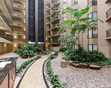 661 Bering Drive - Photo Thumbnail 4