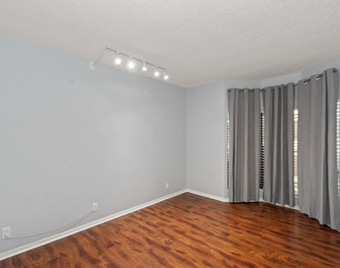 661 Bering Drive - Photo Thumbnail 18