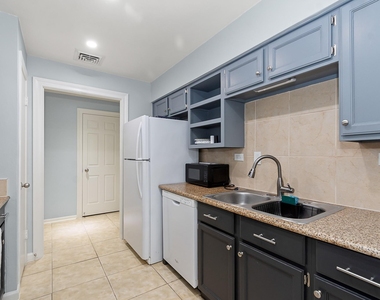 661 Bering Drive - Photo Thumbnail 12