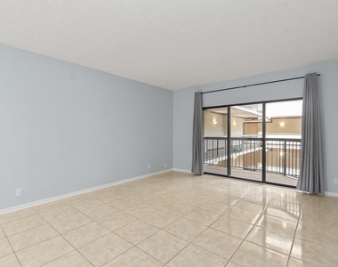 661 Bering Drive - Photo Thumbnail 8