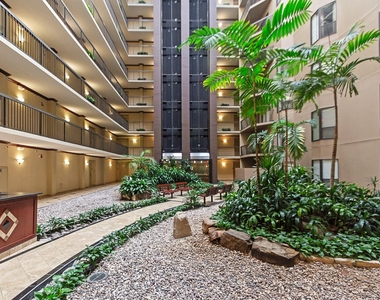 661 Bering Drive - Photo Thumbnail 32