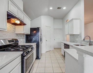 13335 Gardnerville St - Photo Thumbnail 14
