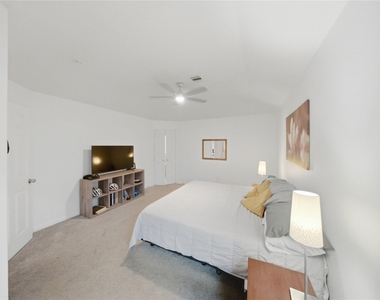 13335 Gardnerville St - Photo Thumbnail 12