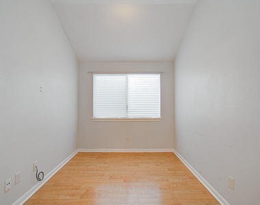 13335 Gardnerville St - Photo Thumbnail 28