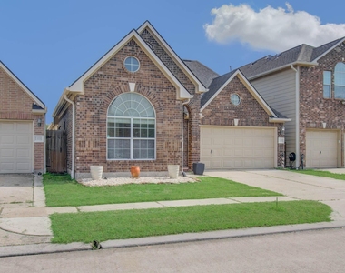 13335 Gardnerville St - Photo Thumbnail 2