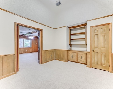 5311 Havenwoods Drive - Photo Thumbnail 11