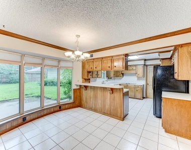 5311 Havenwoods Drive - Photo Thumbnail 14