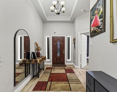 267 Freeman Boulevard - Photo Thumbnail 4
