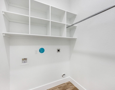 323 Road 5840 - Photo Thumbnail 26