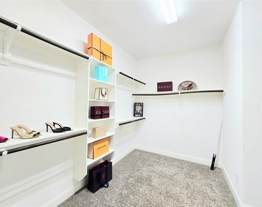 21914 Avalon Queen Drive - Photo Thumbnail 22
