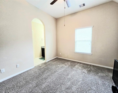 21914 Avalon Queen Drive - Photo Thumbnail 35