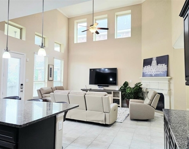 21914 Avalon Queen Drive - Photo Thumbnail 11