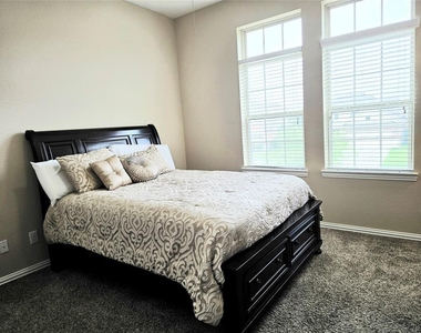 21914 Avalon Queen Drive - Photo Thumbnail 34