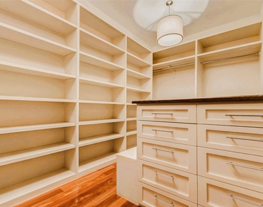 2219 Columbia Street - Photo Thumbnail 25