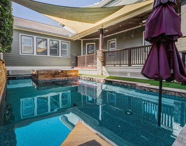 2219 Columbia Street - Photo Thumbnail 44