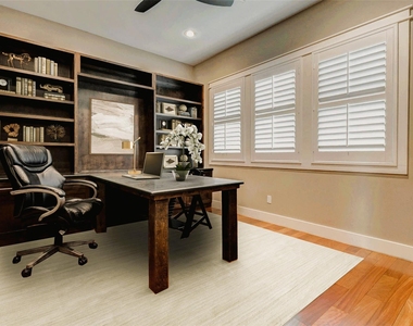 2219 Columbia Street - Photo Thumbnail 10