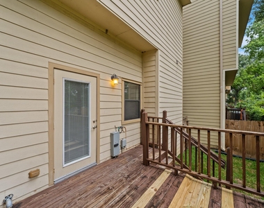 2045 W 14th 1/2 Street - Photo Thumbnail 32