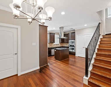 2045 W 14th 1/2 Street - Photo Thumbnail 10