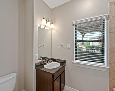 2045 W 14th 1/2 Street - Photo Thumbnail 18