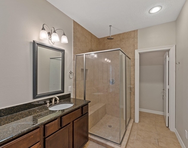 2045 W 14th 1/2 Street - Photo Thumbnail 23