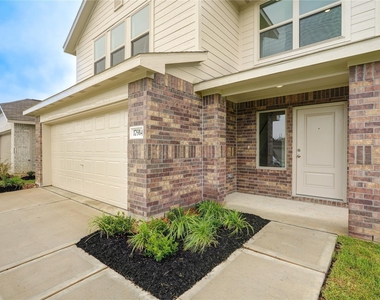17914 Becker Landing Drive - Photo Thumbnail 1