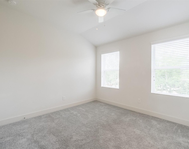 4817 Martin Oaks Lane - Photo Thumbnail 21