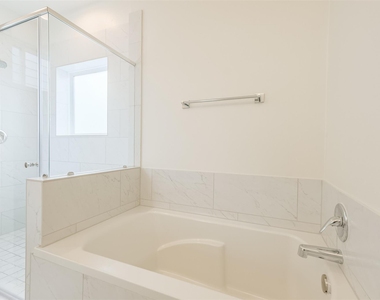 4817 Martin Oaks Lane - Photo Thumbnail 26