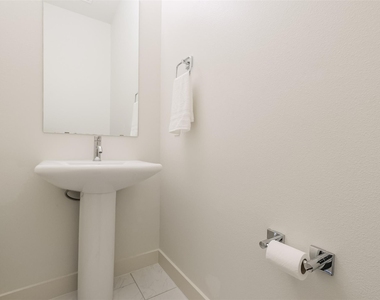 4817 Martin Oaks Lane - Photo Thumbnail 9