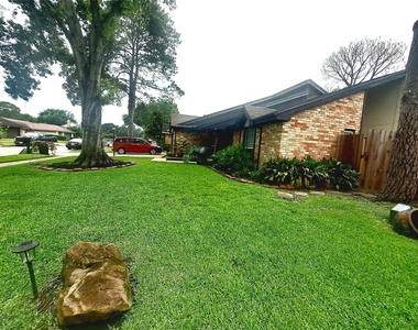 20010 Fort Bowie Court - Photo Thumbnail 23