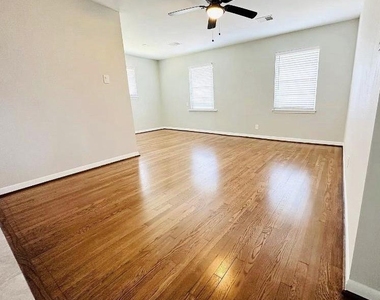 8510 Friendship Road - Photo Thumbnail 5