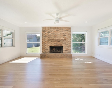 4613 Libbey Lane - Photo Thumbnail 8
