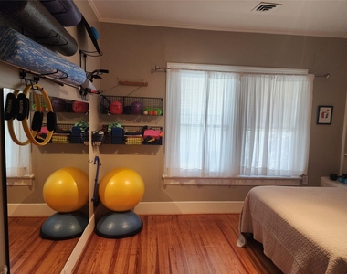 1754 Hawthorne Street - Photo Thumbnail 22