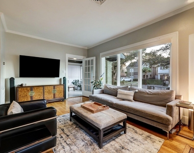 1754 Hawthorne Street - Photo Thumbnail 4