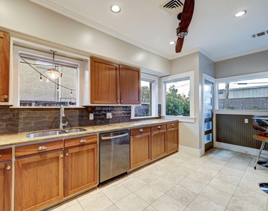 1754 Hawthorne Street - Photo Thumbnail 7