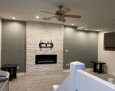 4502 Dickson Street - Photo Thumbnail 8