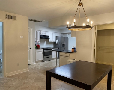 4502 Dickson Street - Photo Thumbnail 3