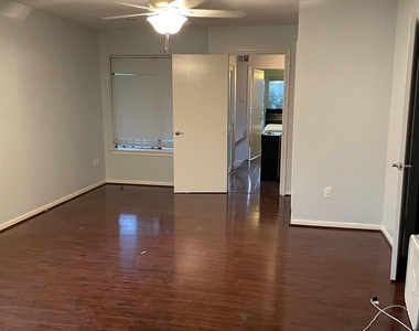 4502 Dickson Street - Photo Thumbnail 5