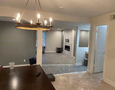4502 Dickson Street - Photo Thumbnail 2